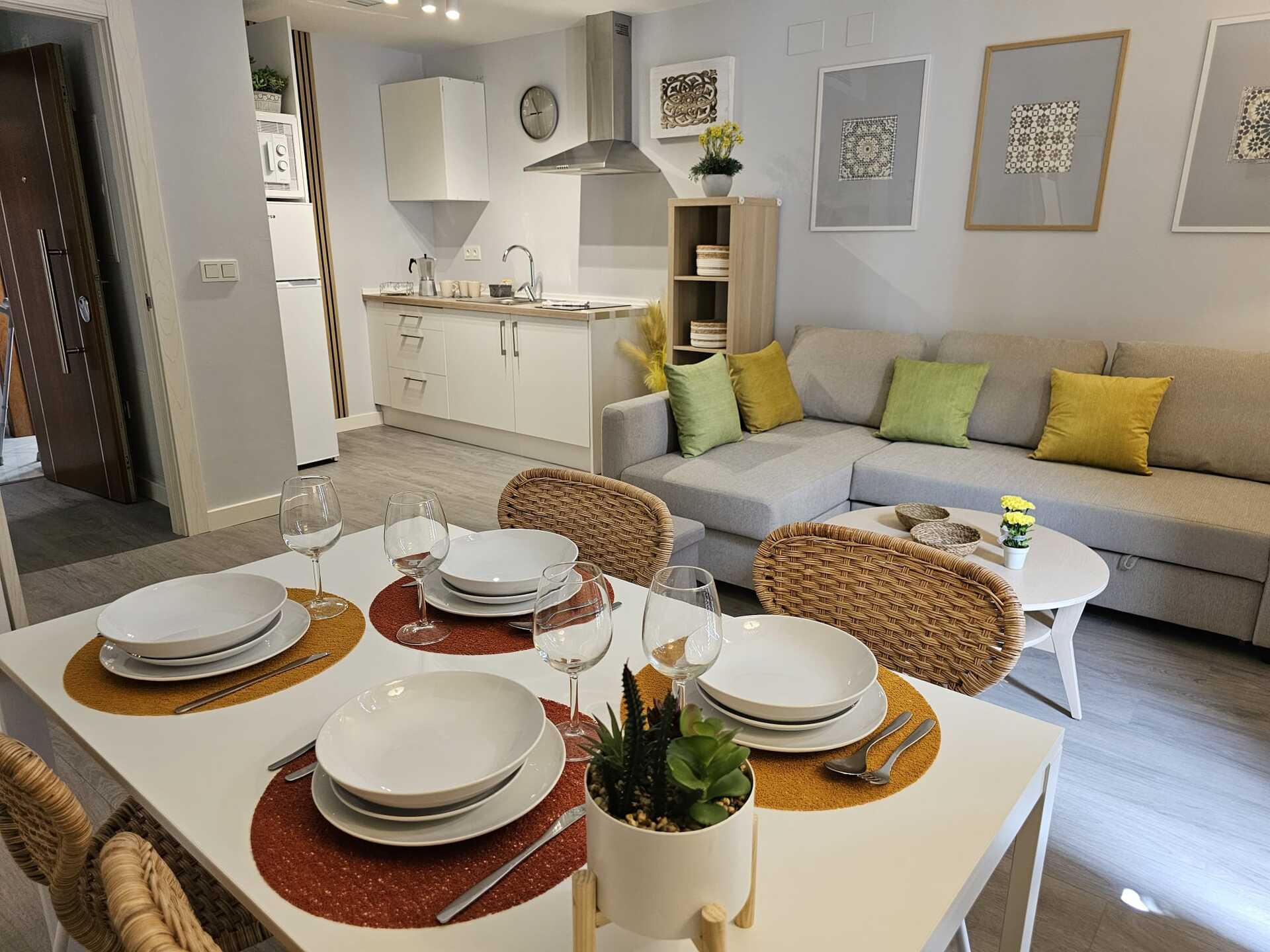 varwwwvhostsaviratodesign.comimedaapartamentos.es .aviratodesign.comwp contentuploads158.jpg